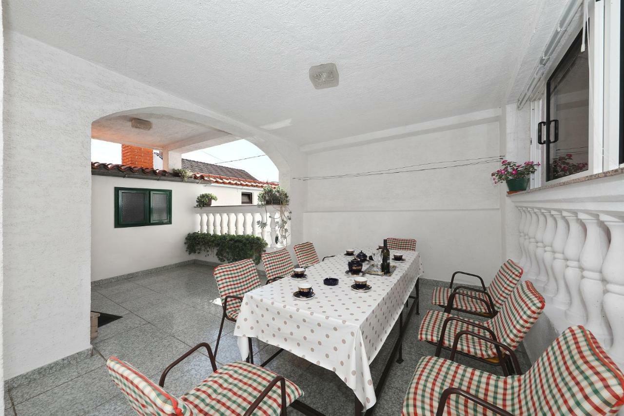Apartments Vedrana Biograd Na Moru Exterior foto