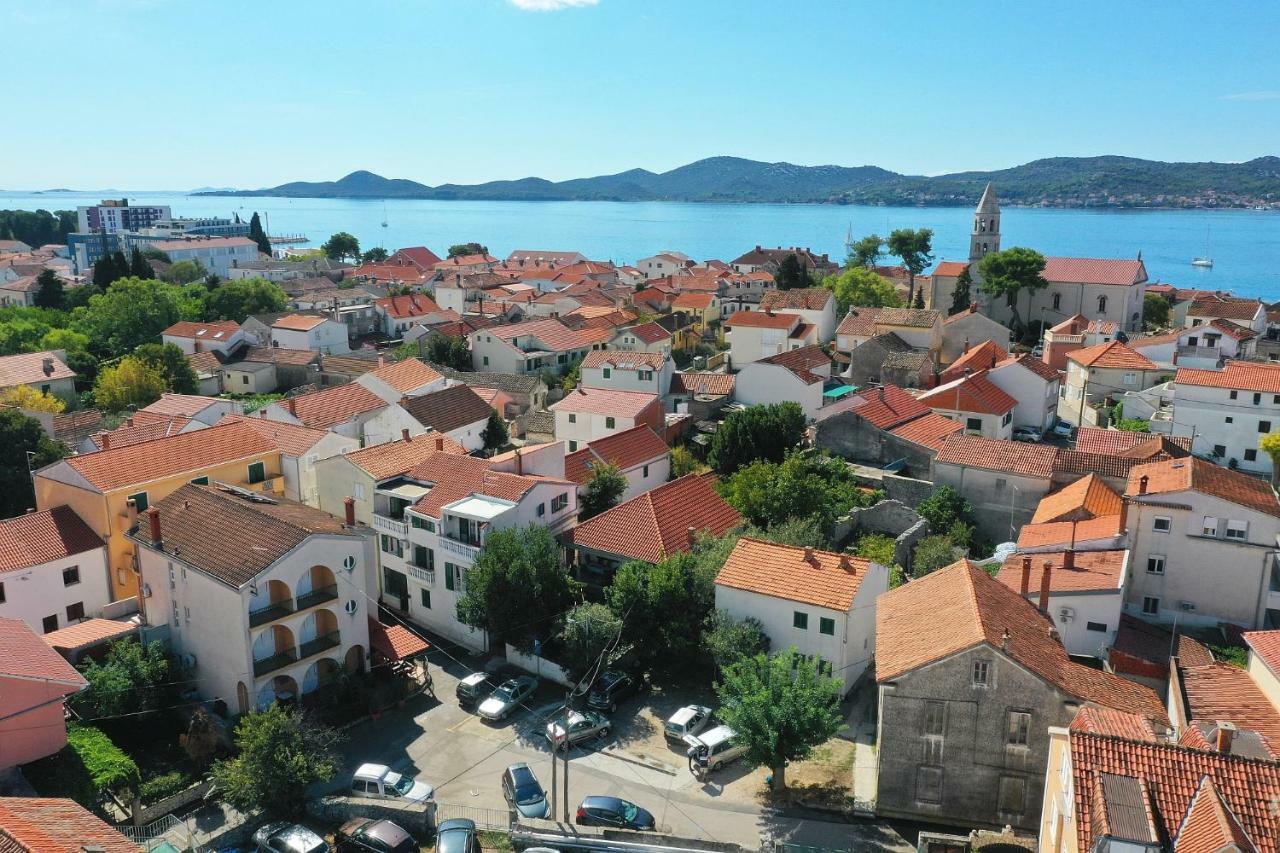 Apartments Vedrana Biograd Na Moru Exterior foto